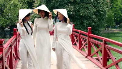 The Non La and Its Place in Vietnamese Daily Life